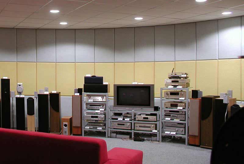 Modular v predajni HI FI techniky