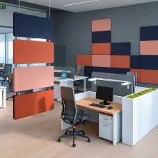 PET panely na stenách a vešané ako paravany v hrubke 18mm