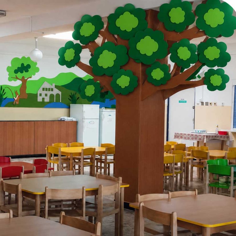 Akustická tree dekorácia