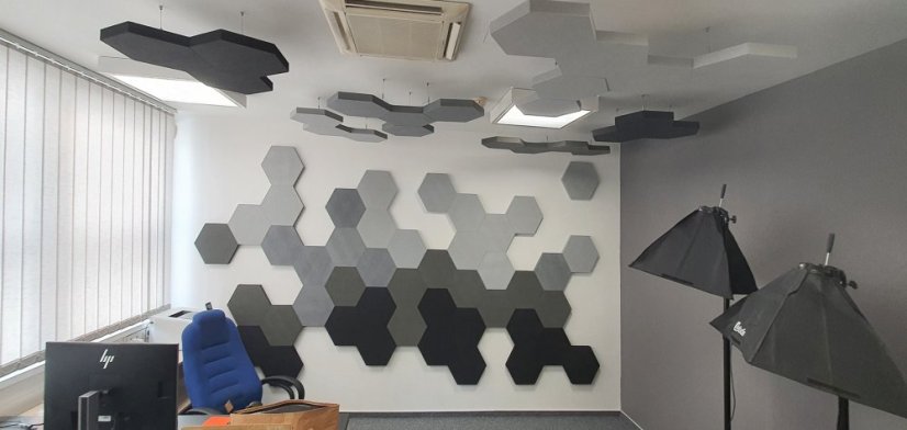 Hexagony 40mm farba RAL aj ako stropne panely rozmer 300x260mm