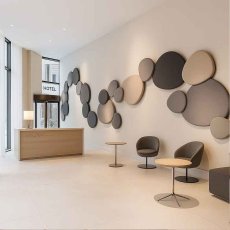 Pillow stone nepravidelné kamene lepené na stene