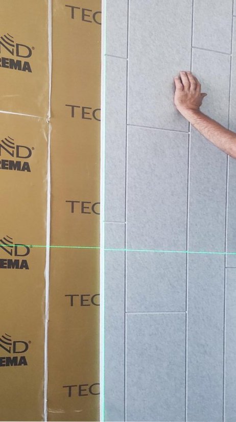 Aplikácia zvukotesnej folie Tecsound s PET panelom Ekosound V cut