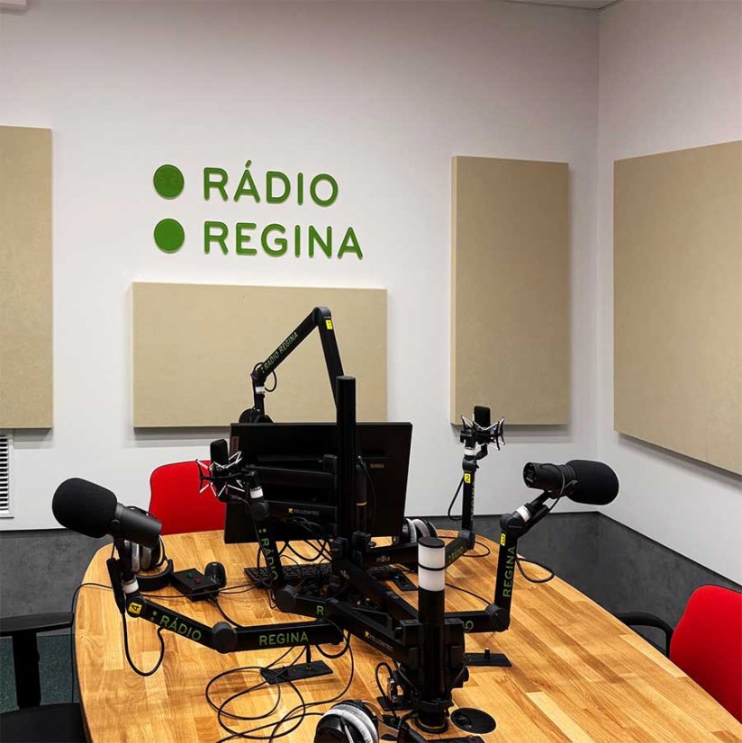 Panely Modular v radiou Regina