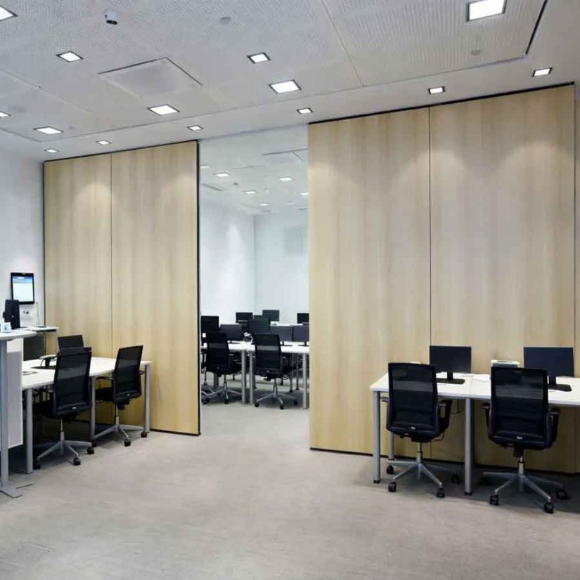 plný felt paravan s drevenou fóliou