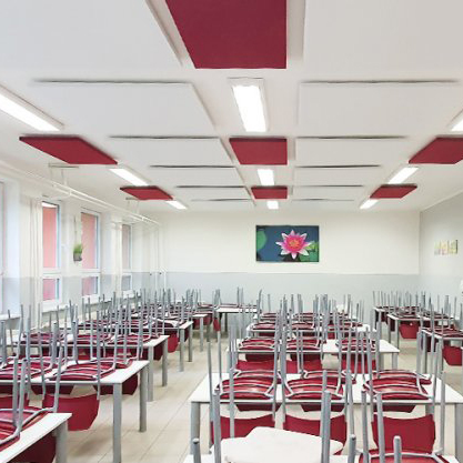 Tlmenie hluku v školskej jedálni stropnými akustickými panelmi